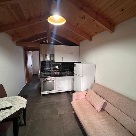 Guest Rooms Arbri Vlore Ngoại thất bức ảnh