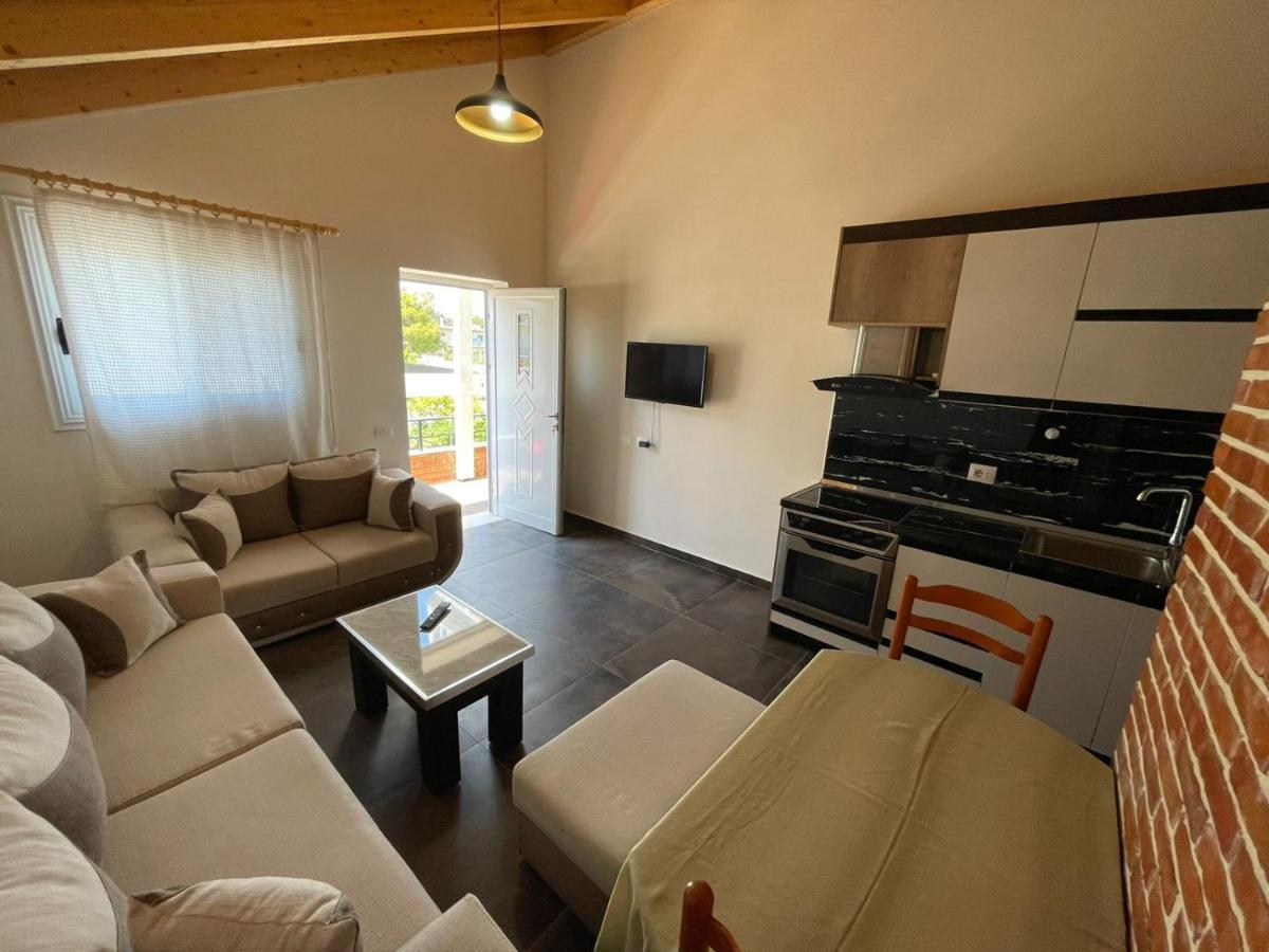 Guest Rooms Arbri Vlore Ngoại thất bức ảnh