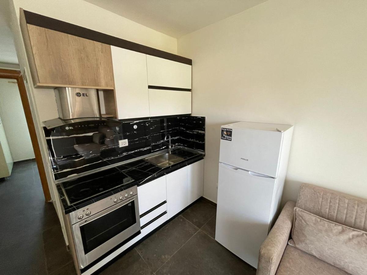 Guest Rooms Arbri Vlore Ngoại thất bức ảnh