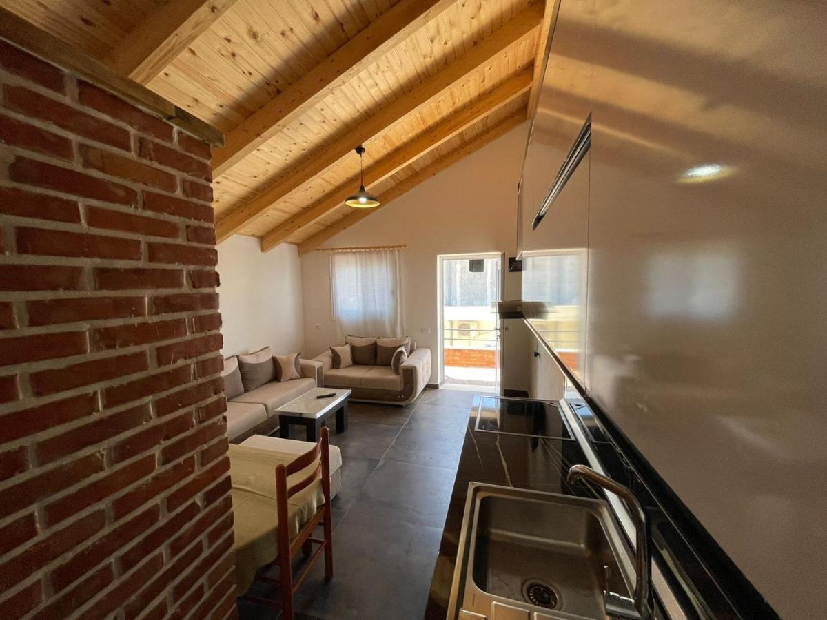 Guest Rooms Arbri Vlore Ngoại thất bức ảnh
