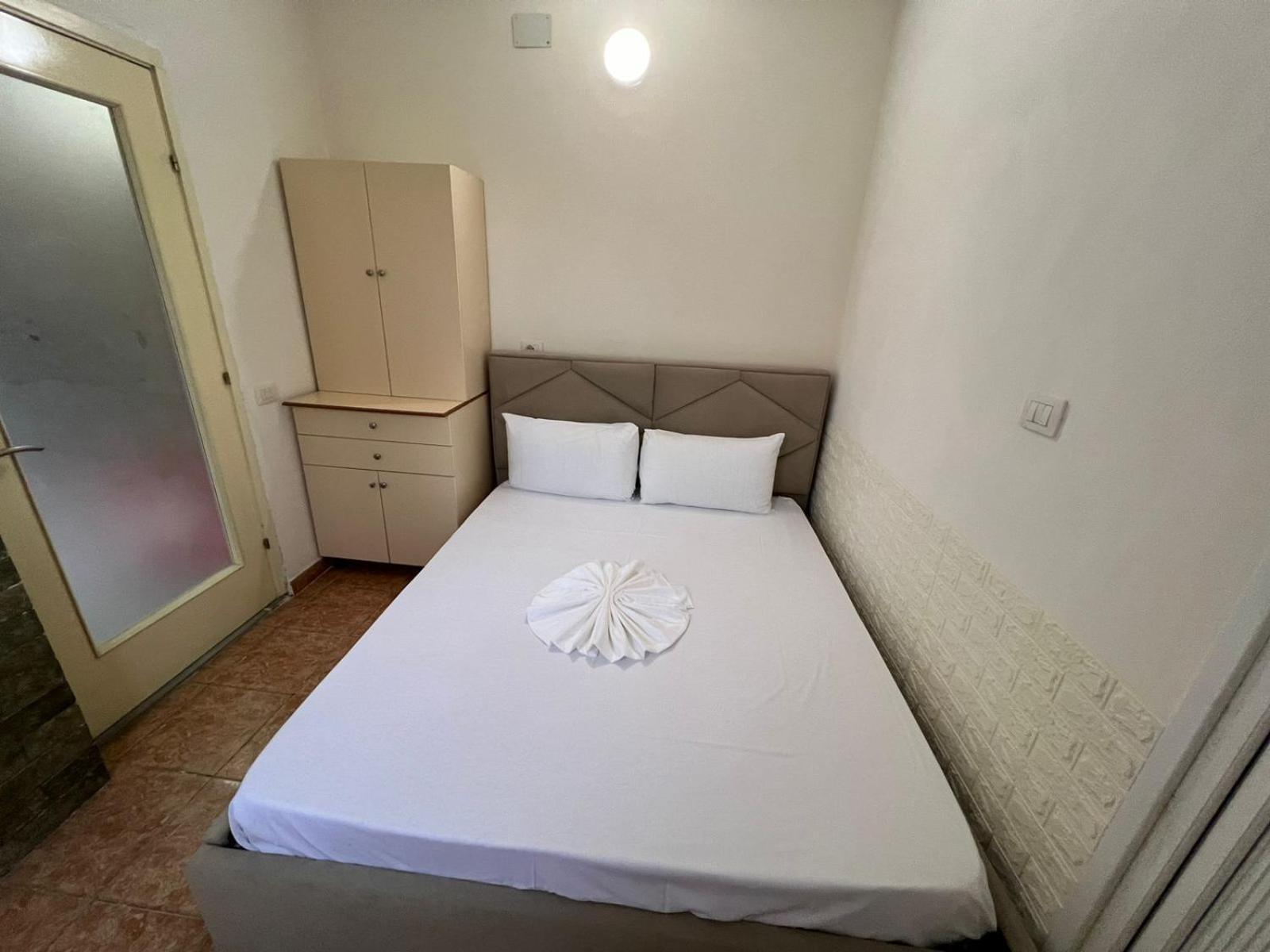 Guest Rooms Arbri Vlore Ngoại thất bức ảnh